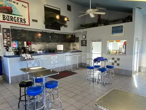 Gross' Burgers in Danville