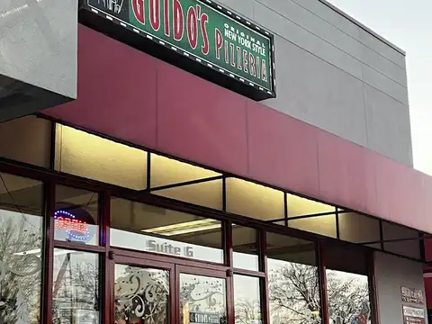Guido's Original New York Style Pizza Chinden in Boise