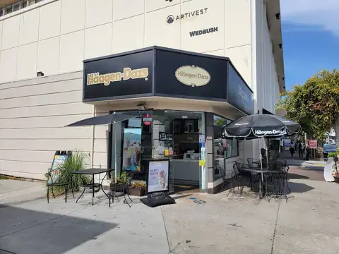 Häagen-Dazs Ice Cream Shop in La Jolla