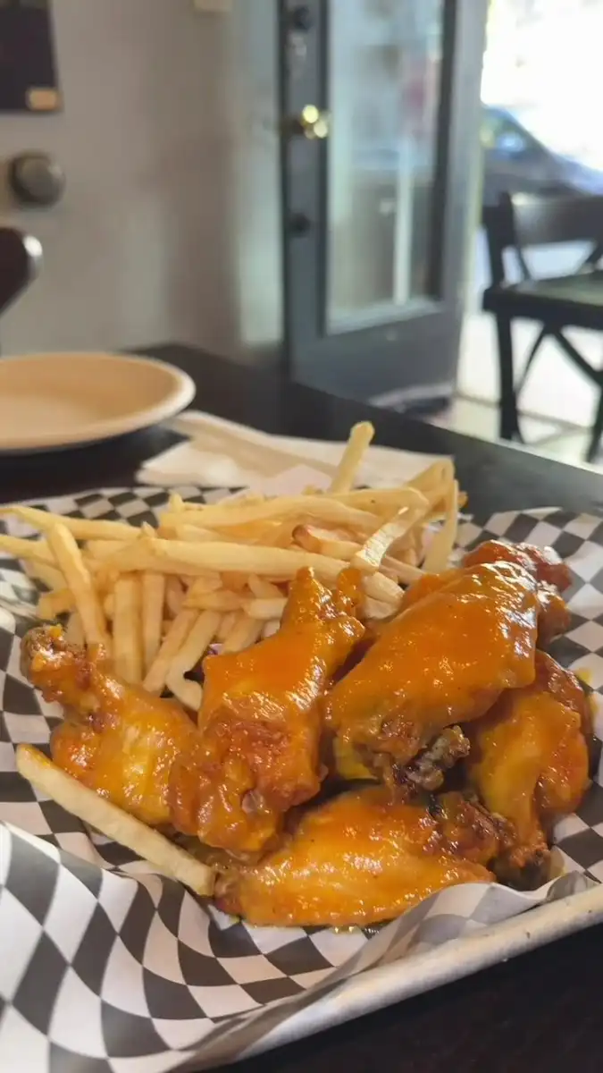 Halal Wings Plus – photo 4