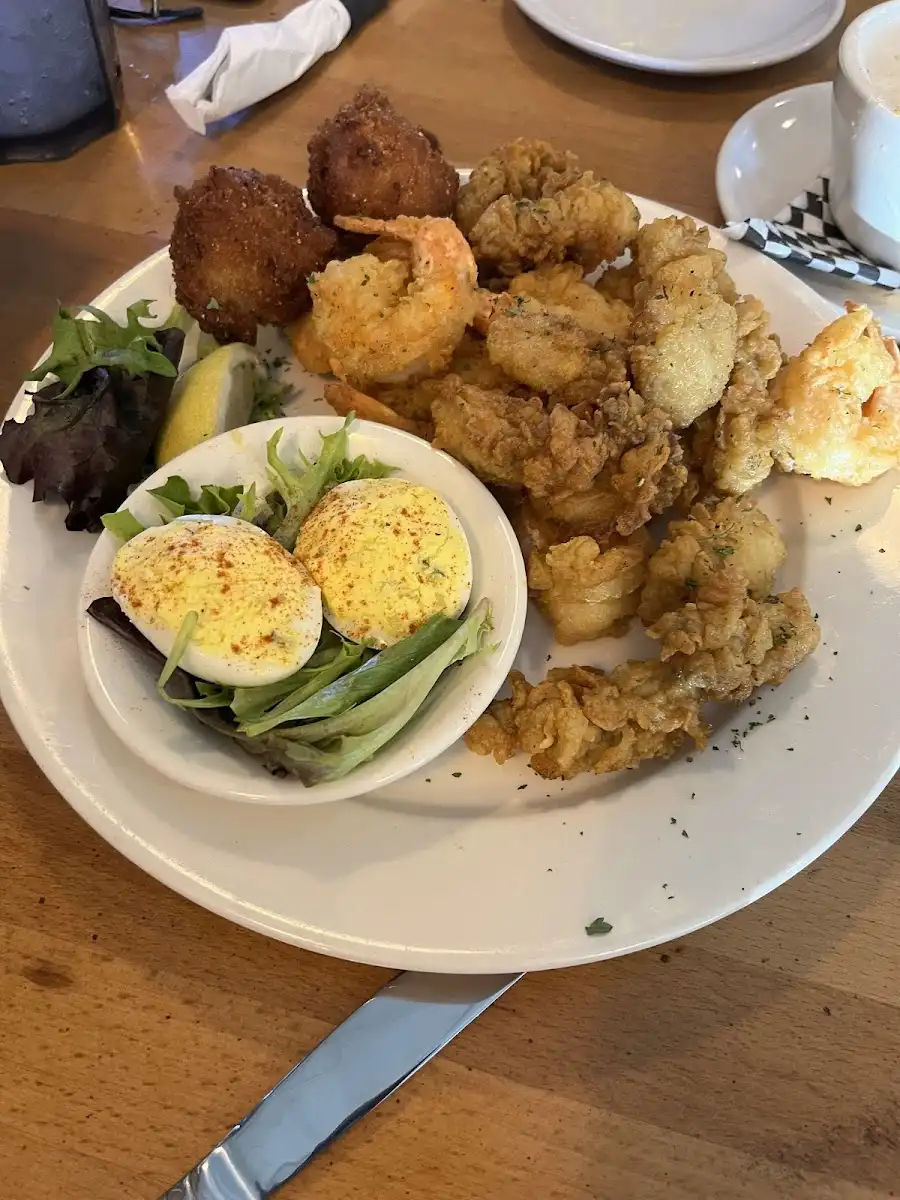 Halterman's Eatery – photo 4