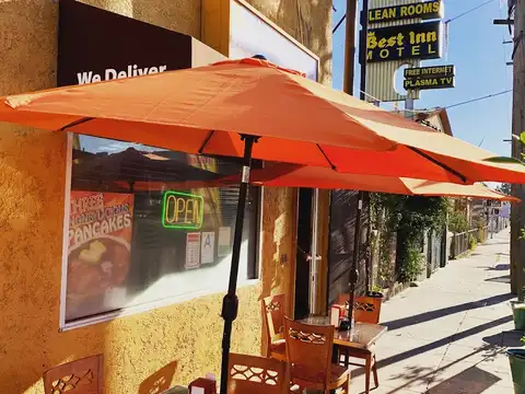 Honey Bee's House Of Breakfast in Los Angeles