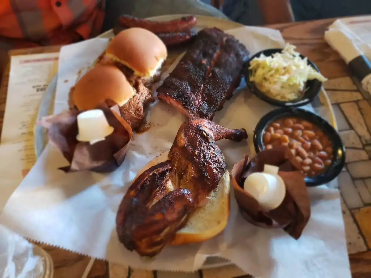 Honky Tonk Bbq / The Tonk – photo 5
