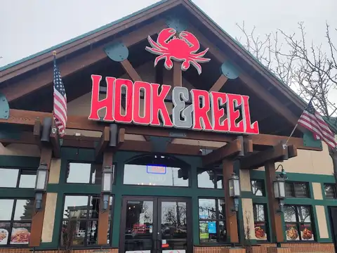 Hook & Reel Cajun Seafood & Bar Meridian in Meridian