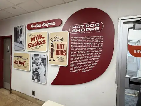 Hot Dog Shoppe in Warren