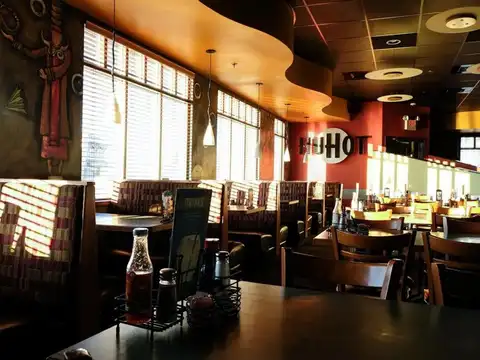 Huhot Mongolian Grill Davenport in Davenport