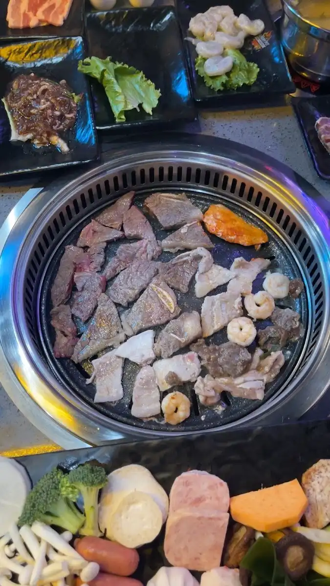 Hungry Pot Korean Bbq & Hot Pot – photo 5