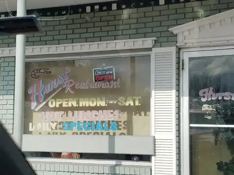 Hurst’S Restaurant And Seafood in Kenner