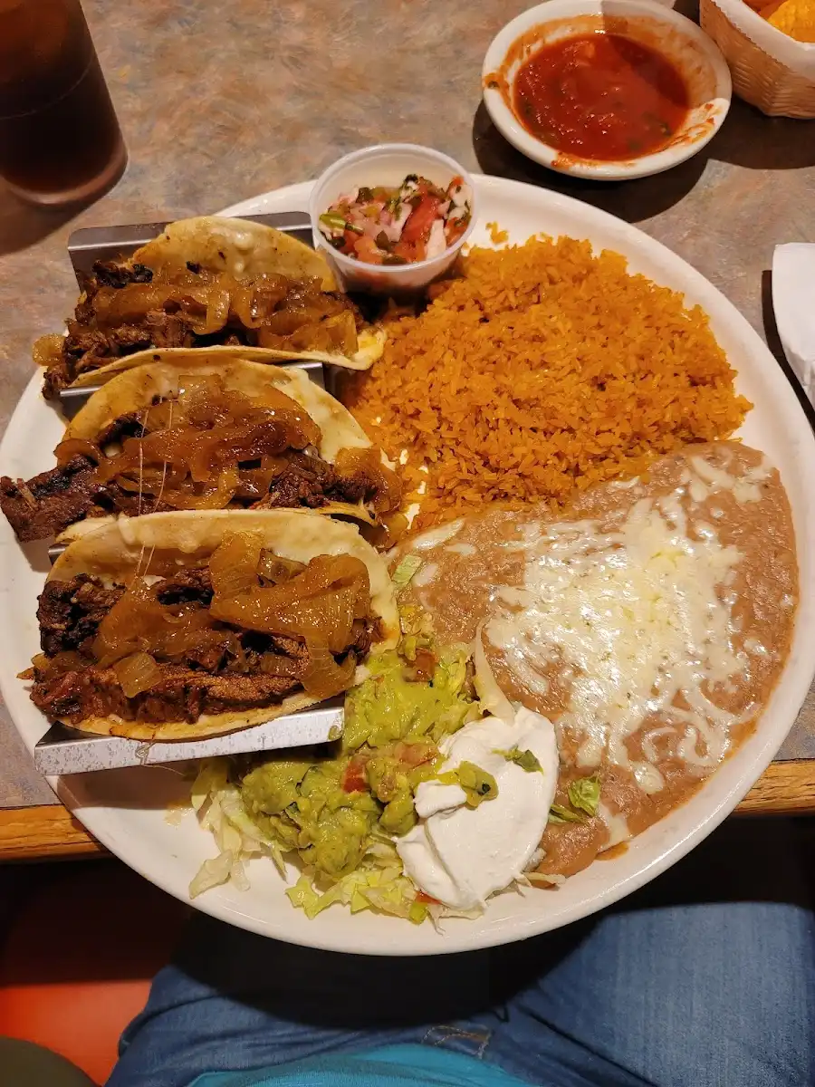 Ixtapa Grille Family Mexican Restaurant – photo 4