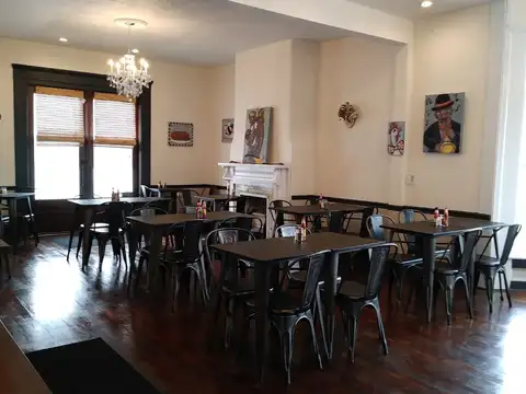 J. Gumbo's Highlands in Louisville