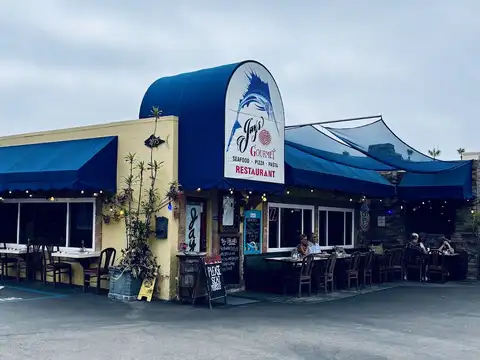 Jay's Gourmet Seafood & Pizza in Carlsbad
