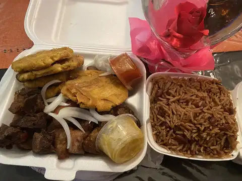 Jean Bon Gout Caribbean Food in North Miami