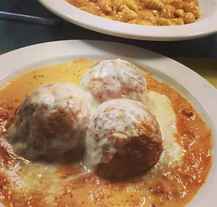 Joe & Pat's Pizzeria & Restaurant – photo 3