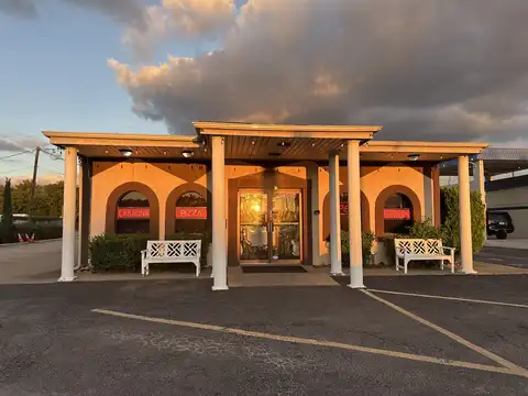 Joe’S Pasta -N- Pizza in Watauga