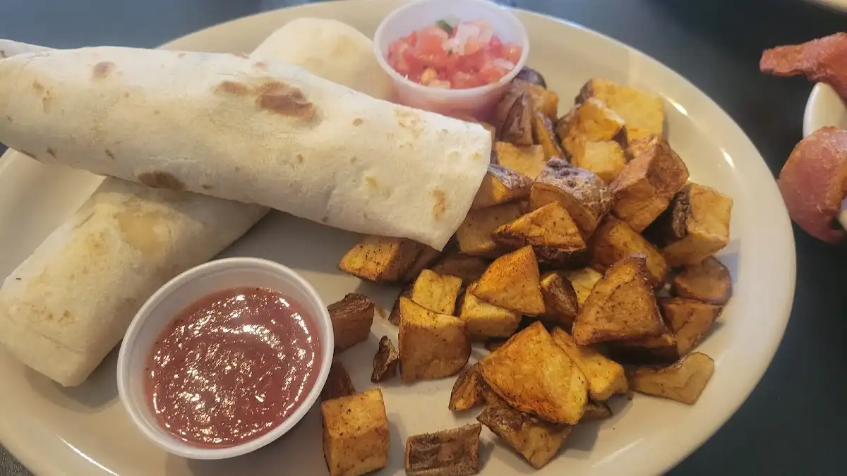 Jonathon's Diner – photo 4