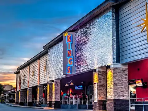 Kings Dining & Entertainment Orlando in Orlando