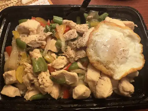 Krua Khun Pim in New Philadelphia