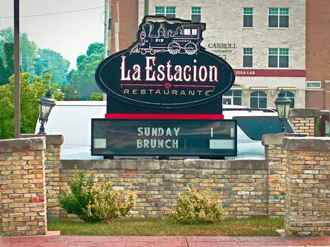 La Estacion in Waukesha