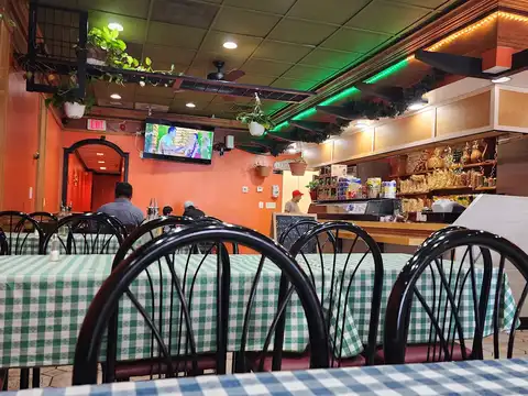 La Tarateñita in Annandale
