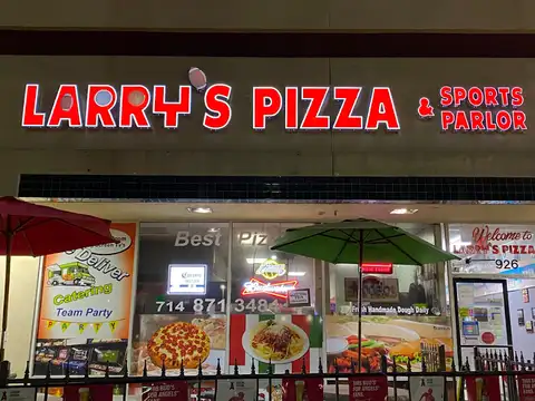 Larry's Pizza & Sports Parlor in Fullerton