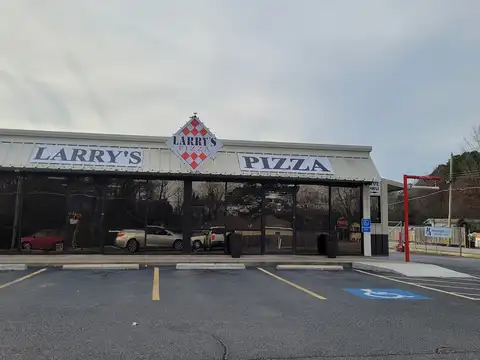 Larry's Pizza Haskell in Haskell