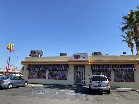 Las Palmitas Taco Shop in El Centro