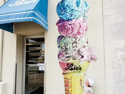 Lic's Deli & Ice Cream in Evansville