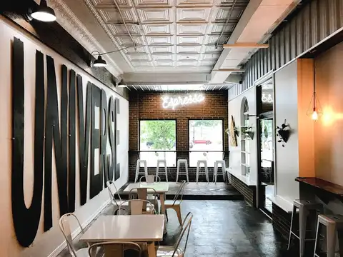 Lincoln Road Coffee Lounge in Norton
