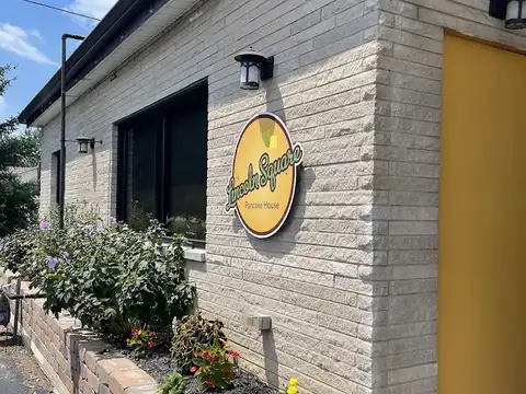 Lincoln Square Pancake House in Fortville
