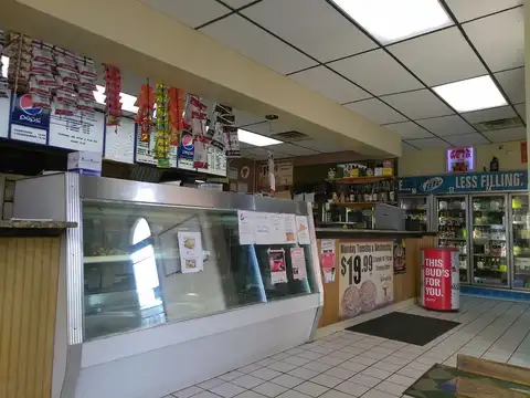 Little Italy Pizzeria in Pottstown