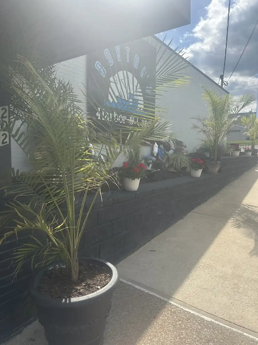 Lobster Shack At Bostons Harbor & Cape – photo 4