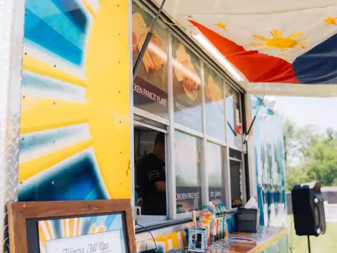 Lola’S Lumpia Food Truck in North Charleston