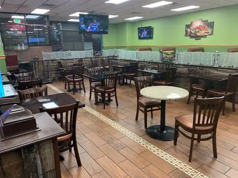 Lombardis Pizza & Halal Indian Food in Towson