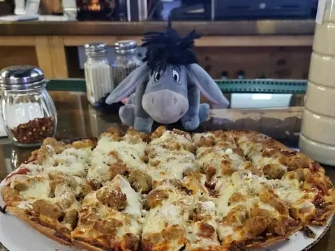 Looney's Little Chicago in Rock Island