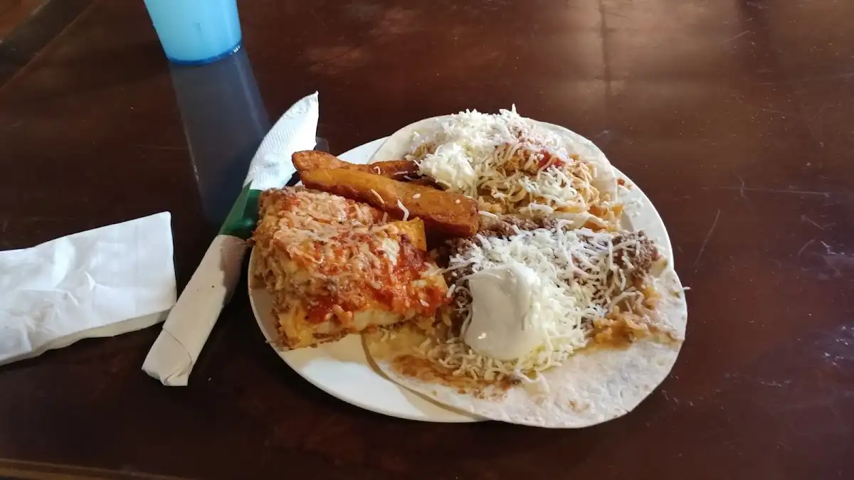 Los Compadres Mexican Bar And Grill – photo 3