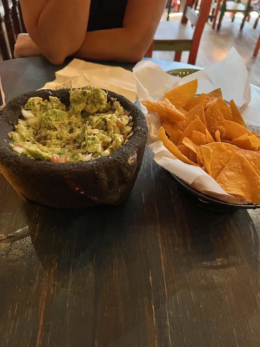 Mad Dog & Beans Mexican Cantina – photo 4