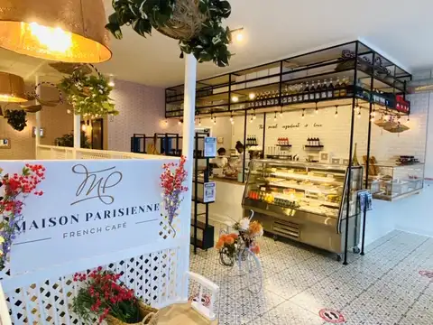 Maison Parisienne - French Café Clark St in Chicago