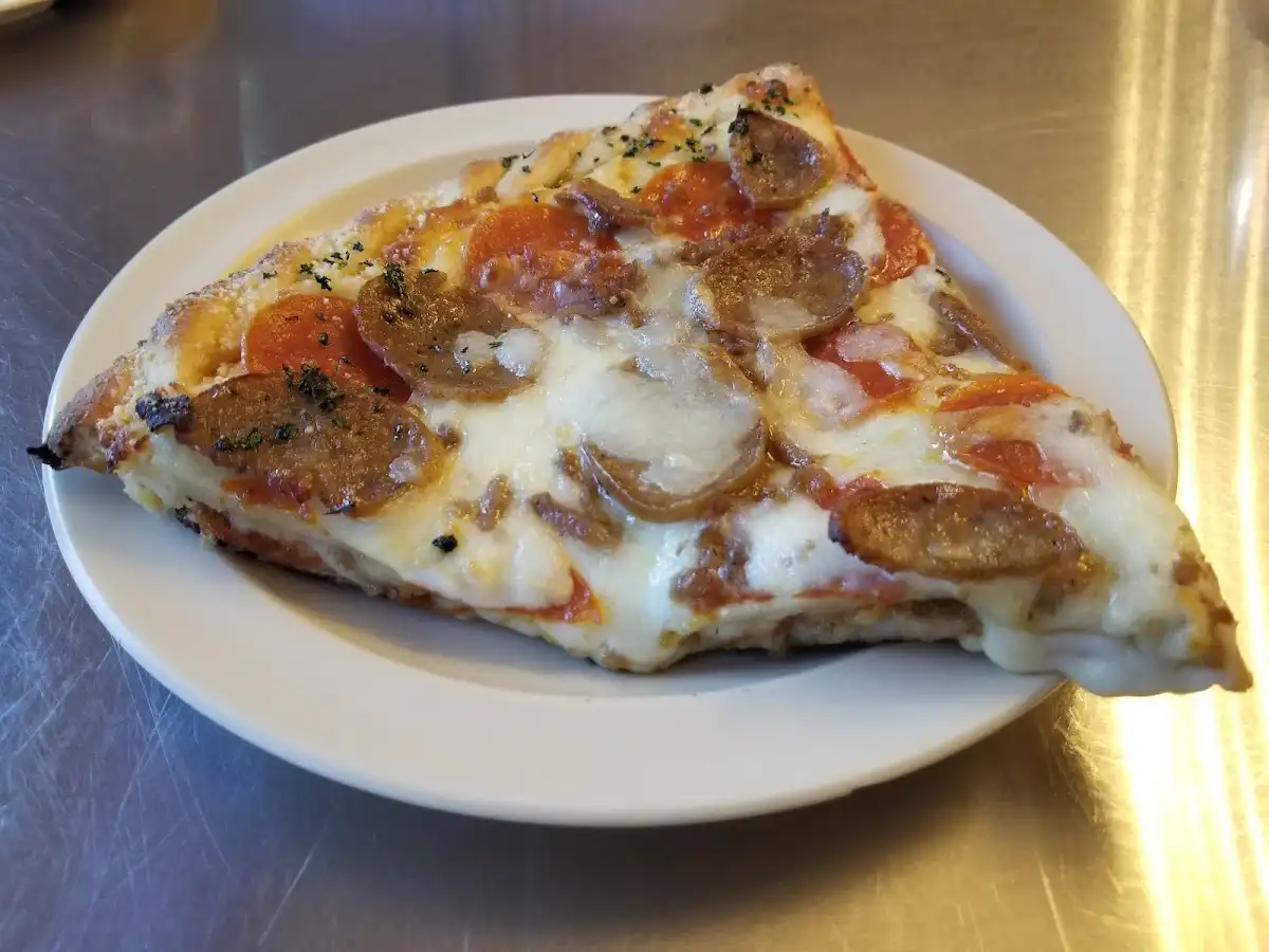 Marcuzzo’S Pizza & Sweet Shack – photo 5