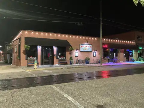 Mater's Pizza & Pasta Emporium in Gadsden