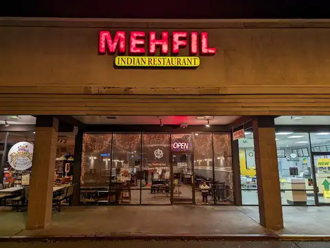 Mehfil Indian Restaurant in Roseville