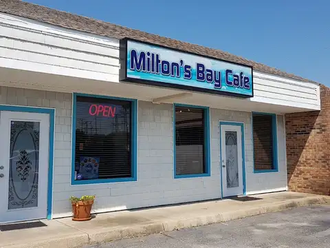 Milton’s Bay Cafe in Virginia Beach
