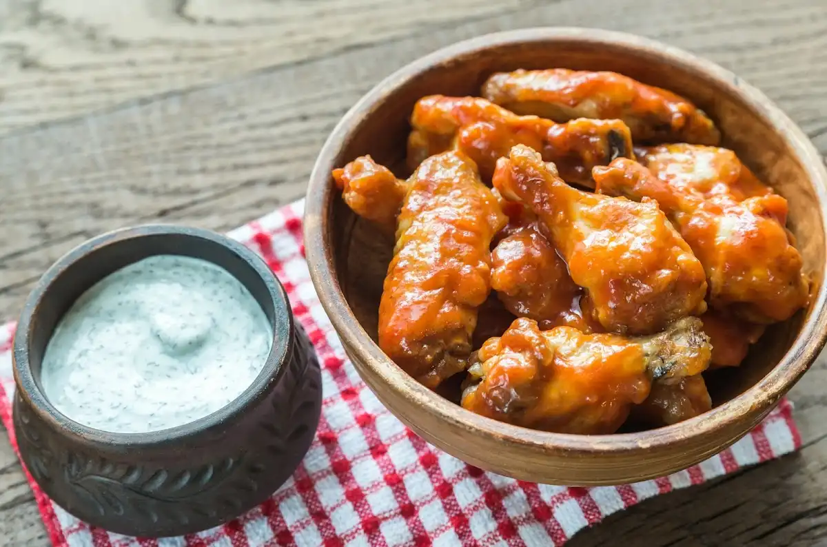 Mo Wings – photo 2