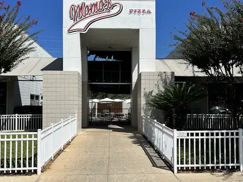 Momo's Pizza - Market Street in Tallahassee