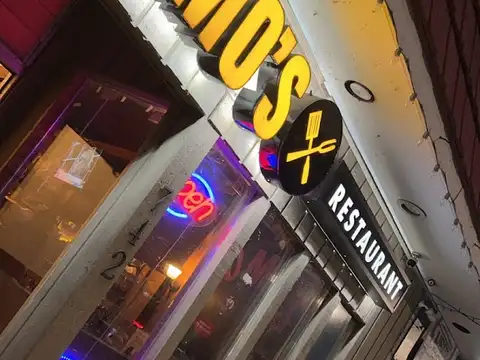 Momo's Restaurant And Social Lounge in Cleveland