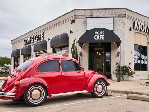 Mom's Cafe - Best All-Day Breakfast, Brunch & Lunch In Allen, Tx in Allen