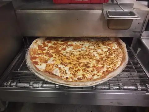 Mustang Pizza & Subs in Middle River