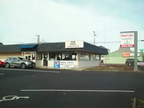 Nancy Jo's Burgers And Fries in McMinnville