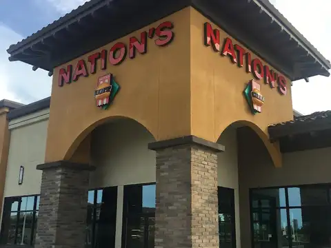Nation's Giant Hamburgers & Great Pies in Sacramento