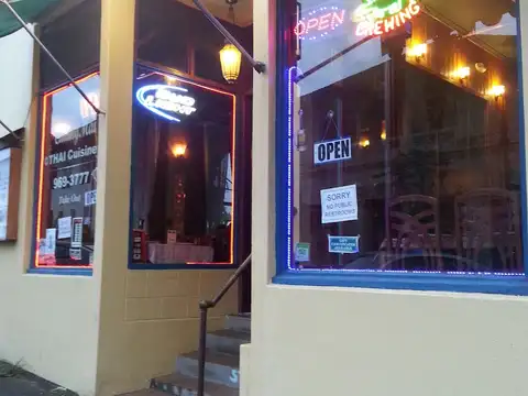 New Chiang Mai Thai Cuisine in Hilo