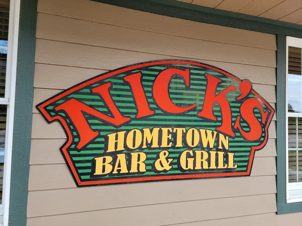 Nick's Hometown Grill – photo 4